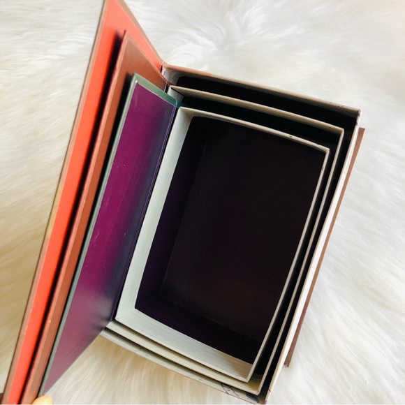 Halloween Decor Books 3 pk - Picture 13 of 16